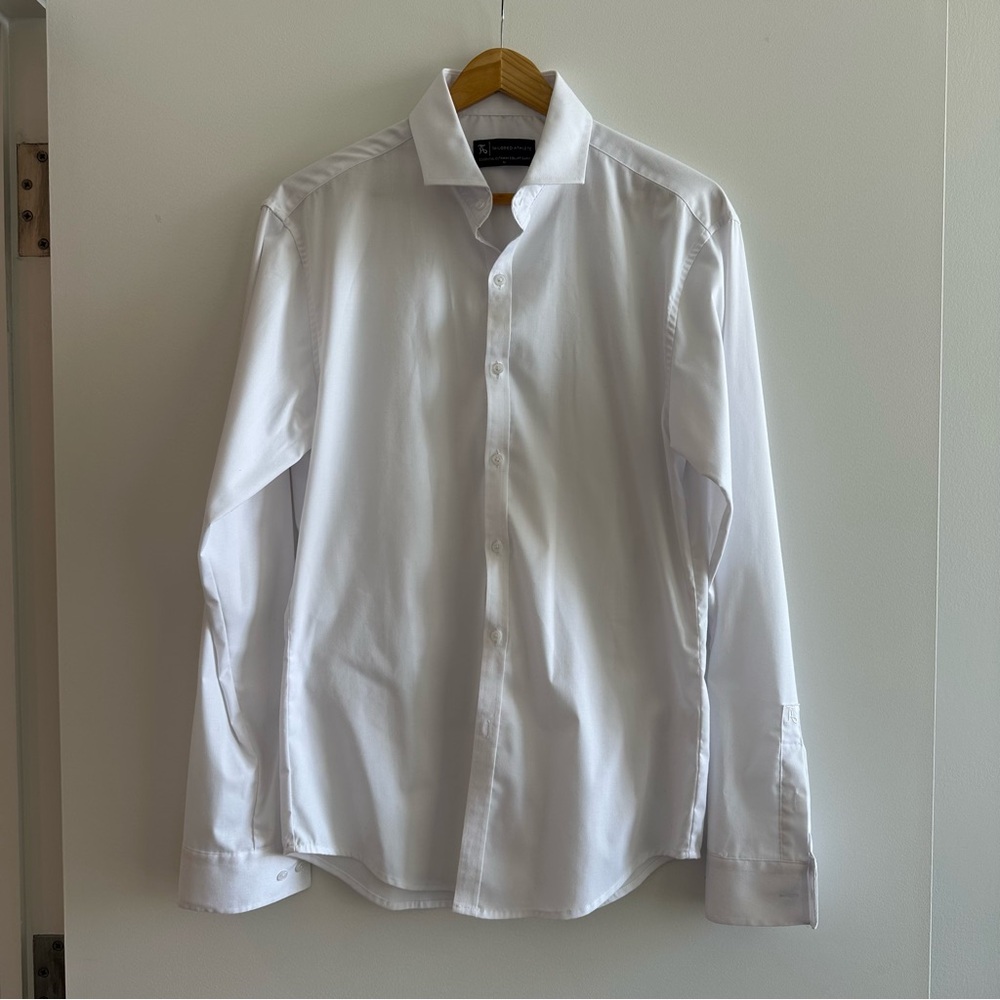 White Dress Shirt with Pointed Collar and Long Sleeves